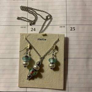 Chic Silver and Blue Necklace Set